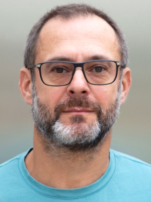 Dr.  Kirill Feldman