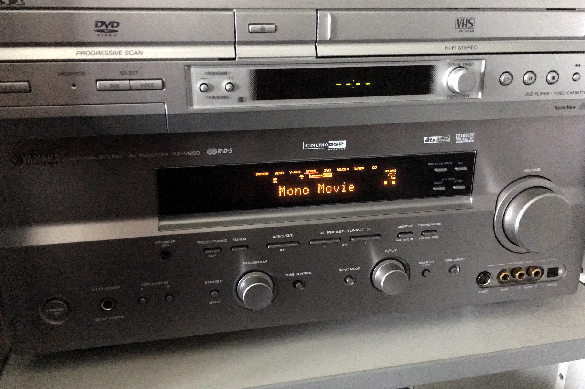 Enlarged view: Figure 7b: Power on the tuner, choose DTV/CBL as input source